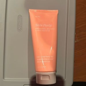 Go to skin party with Shea butter and almond oil